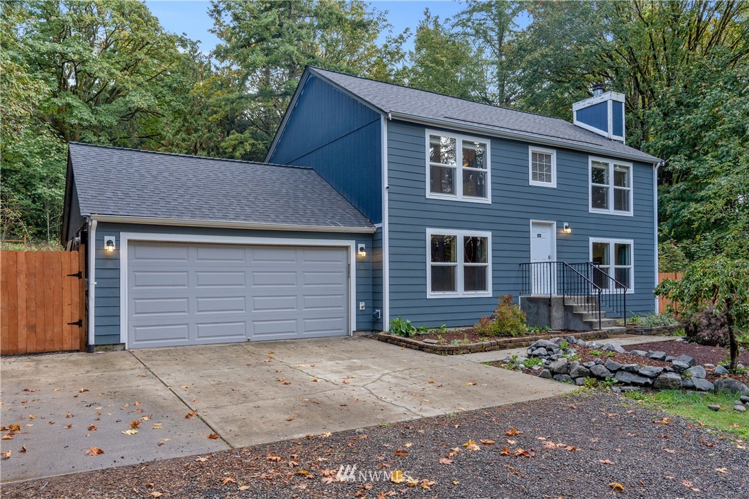 5811 Southeast Sedgwick Road Port Orchard, WA 98366 - Photo 4 of 28 Gallery Image 4