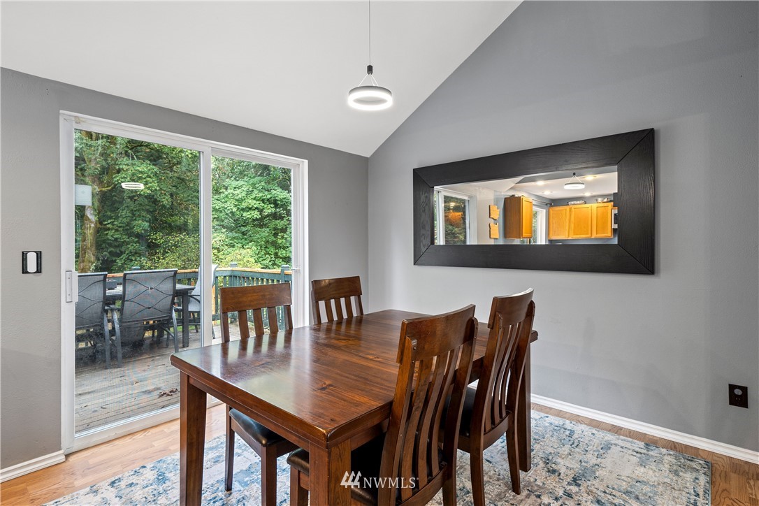 5811 Southeast Sedgwick Road Port Orchard, WA 98366 - Photo 9 of 28 Gallery Image 9