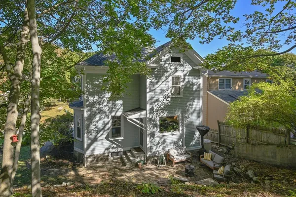 $3,900 | 32 Charles Street, Wakefield, MA 01880