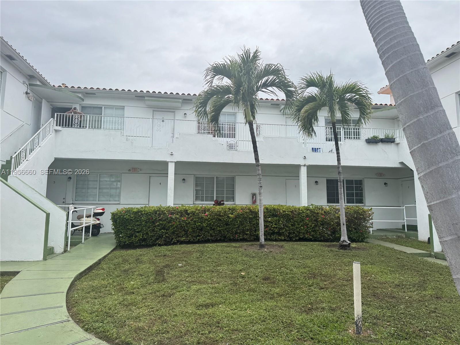 7130 Rue Versailles Drive, Unit 4 Miami Beach, FL 33141 - Photo 2 of 12