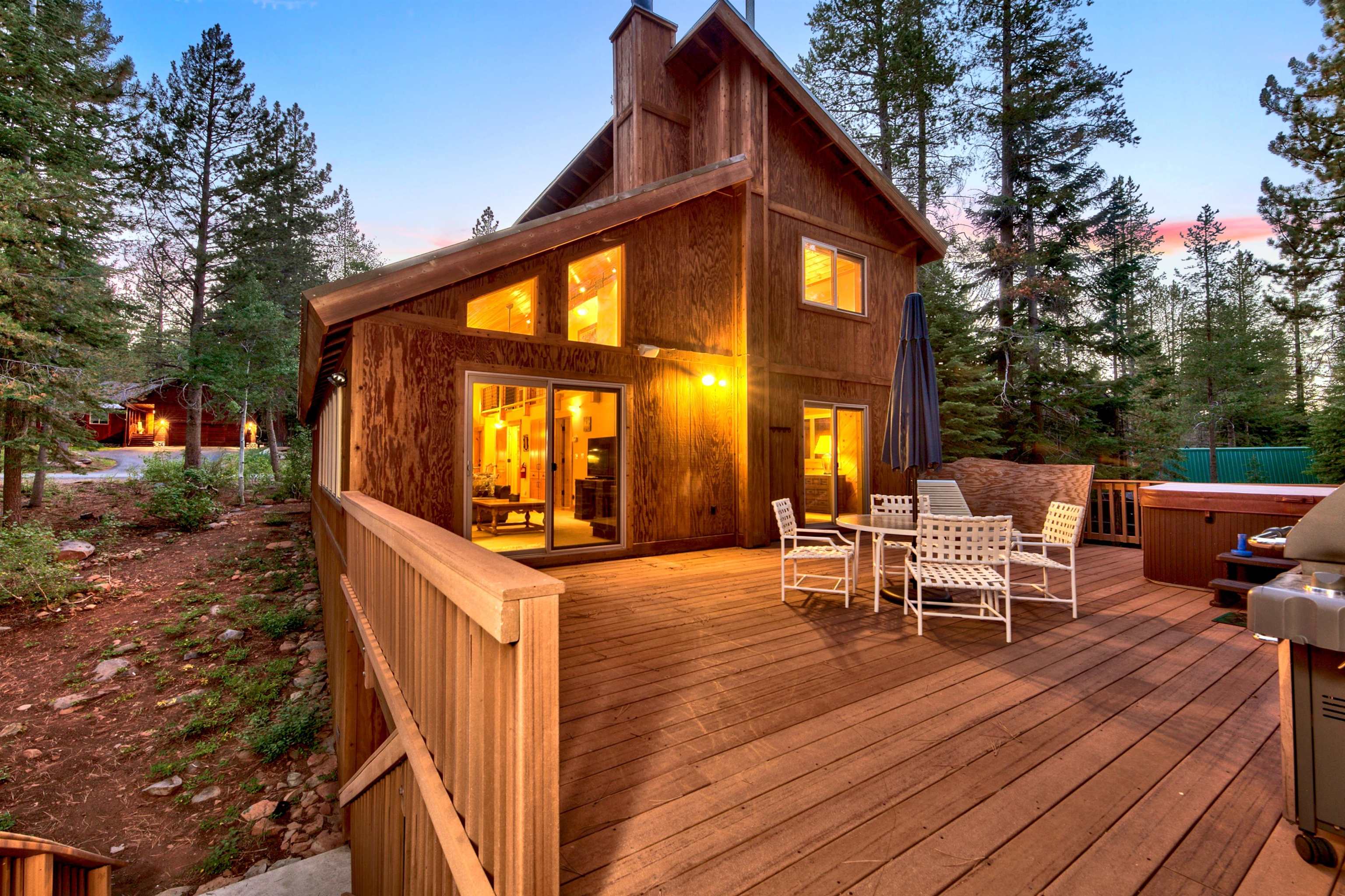 11551 Baden Road Truckee, CA 96161 - Photo 4 of 28 Gallery Image 4