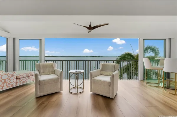 $1,300,000 | 1776 Mooringline Drive, Unit 4C, Vero Beach, FL 32963