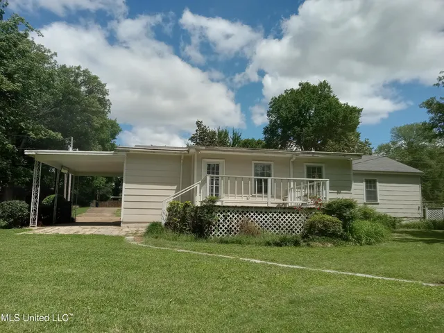 $145,000 | 207 West Percy Street, Indianola, MS 38751