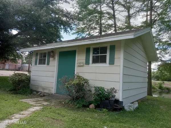 $145,000 | 207 West Percy Street, Indianola, MS 38751