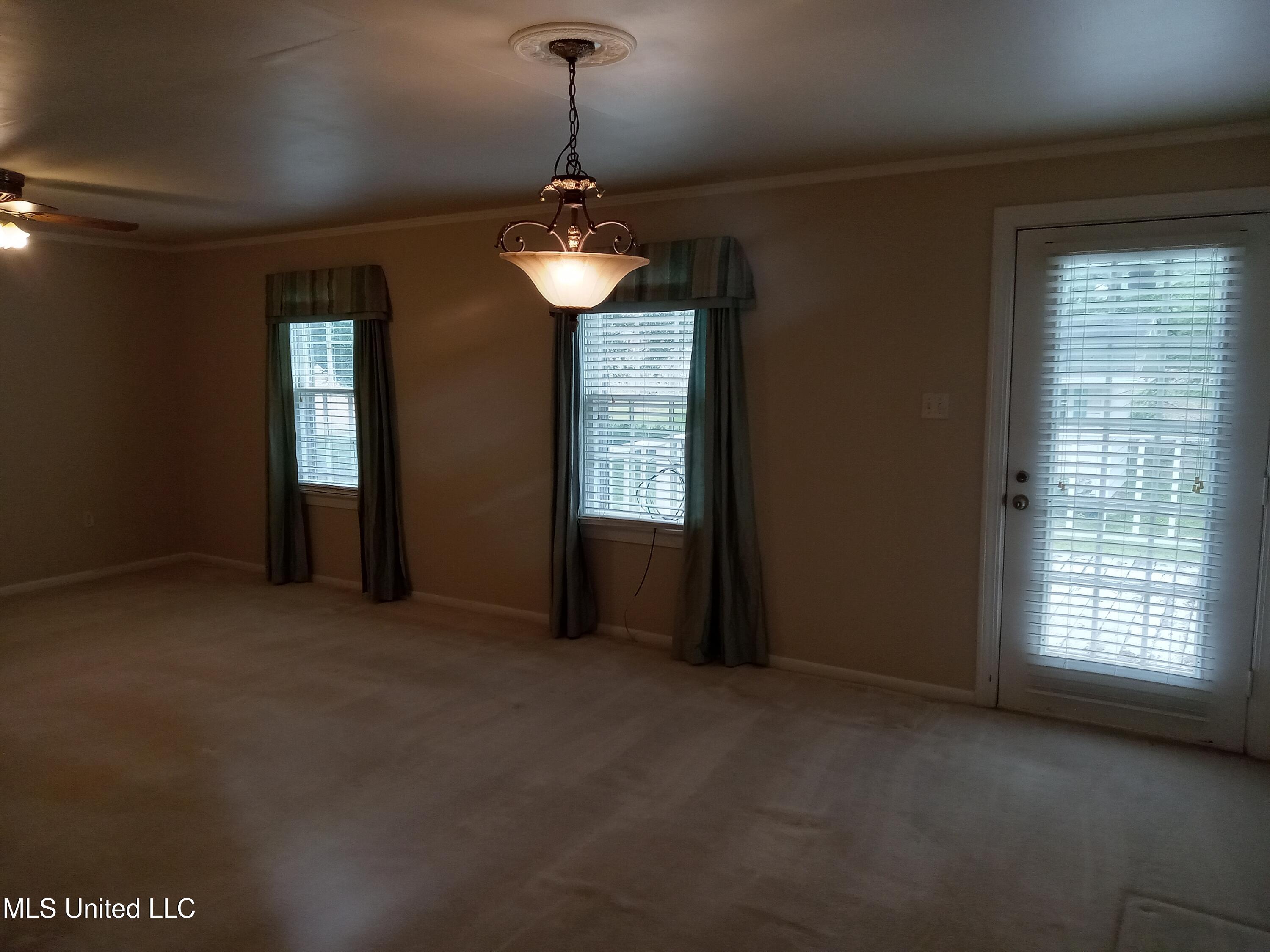 207 West Percy Street Indianola, MS 38751 - Photo 30 of 40 20250509_145055