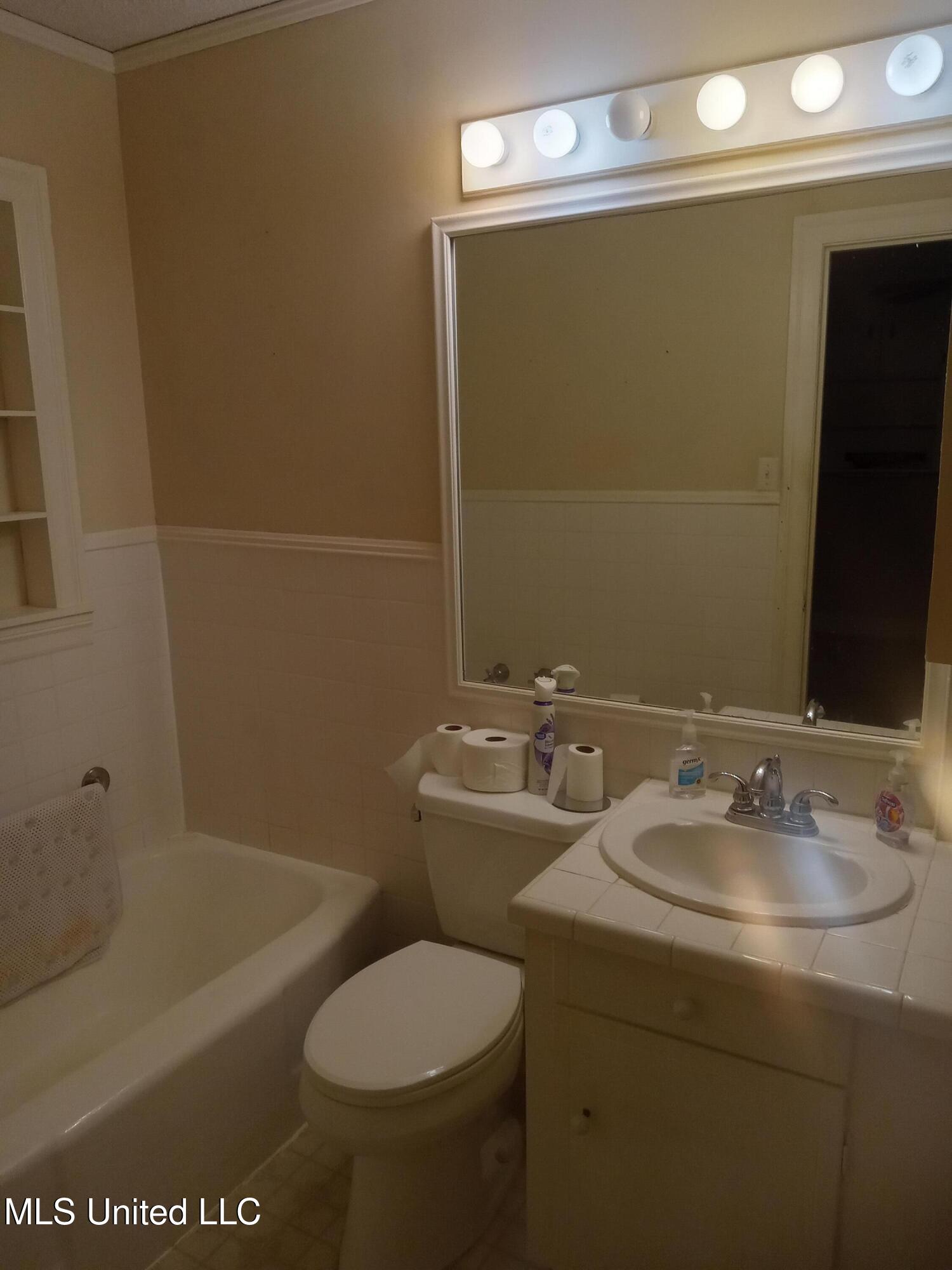 207 West Percy Street Indianola, MS 38751 - Photo 36 of 40 20250509_145349