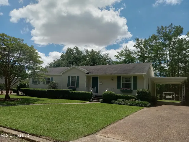 $145,000 | 207 West Percy Street, Indianola, MS 38751