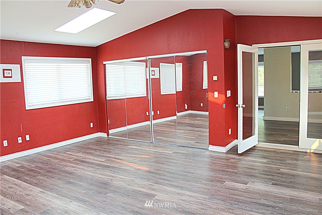 313 East 28th Street Bremerton, WA 98310 - Photo 9 of 22