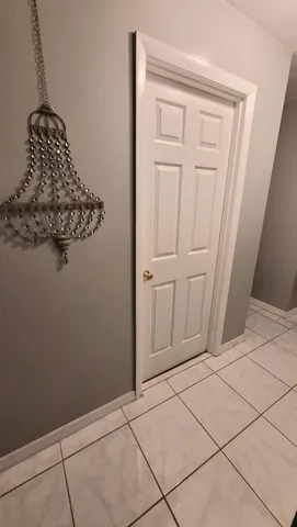 $900 | 2301 Juanita Avenue, Unit 5, Fort Pierce, FL 34946