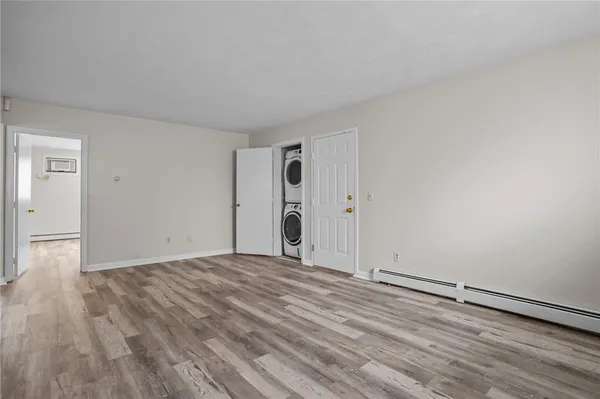 $219,900 | 22 Oak Street, Unit 1B, North Providence, RI 02911