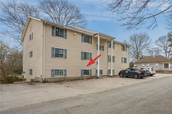 $219,900 | 22 Oak Street, Unit 1B, North Providence, RI 02911