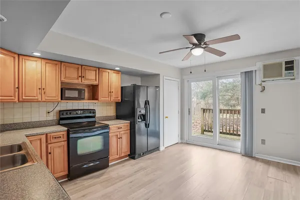 $219,900 | 22 Oak Street, Unit 1B, North Providence, RI 02911