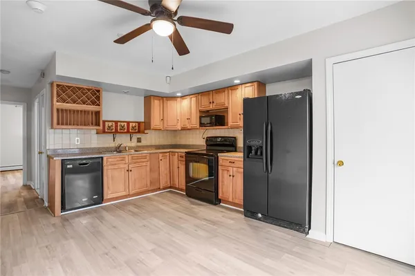 $219,900 | 22 Oak Street, Unit 1B, North Providence, RI 02911