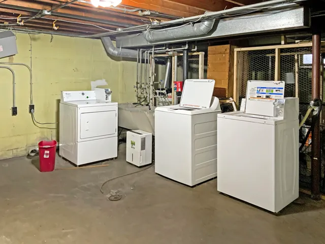 $570,000 | 870 Perkins Avenue, Waukesha, WI 53186