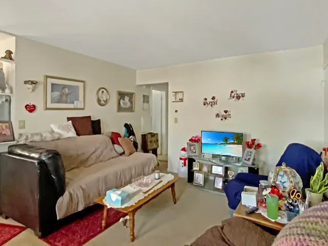 $570,000 | 870 Perkins Avenue, Waukesha, WI 53186