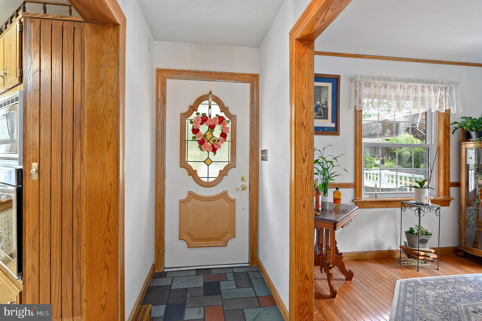 294 Riverside Drive Pasadena, MD 21122 - Photo 20 of 66 Entrance