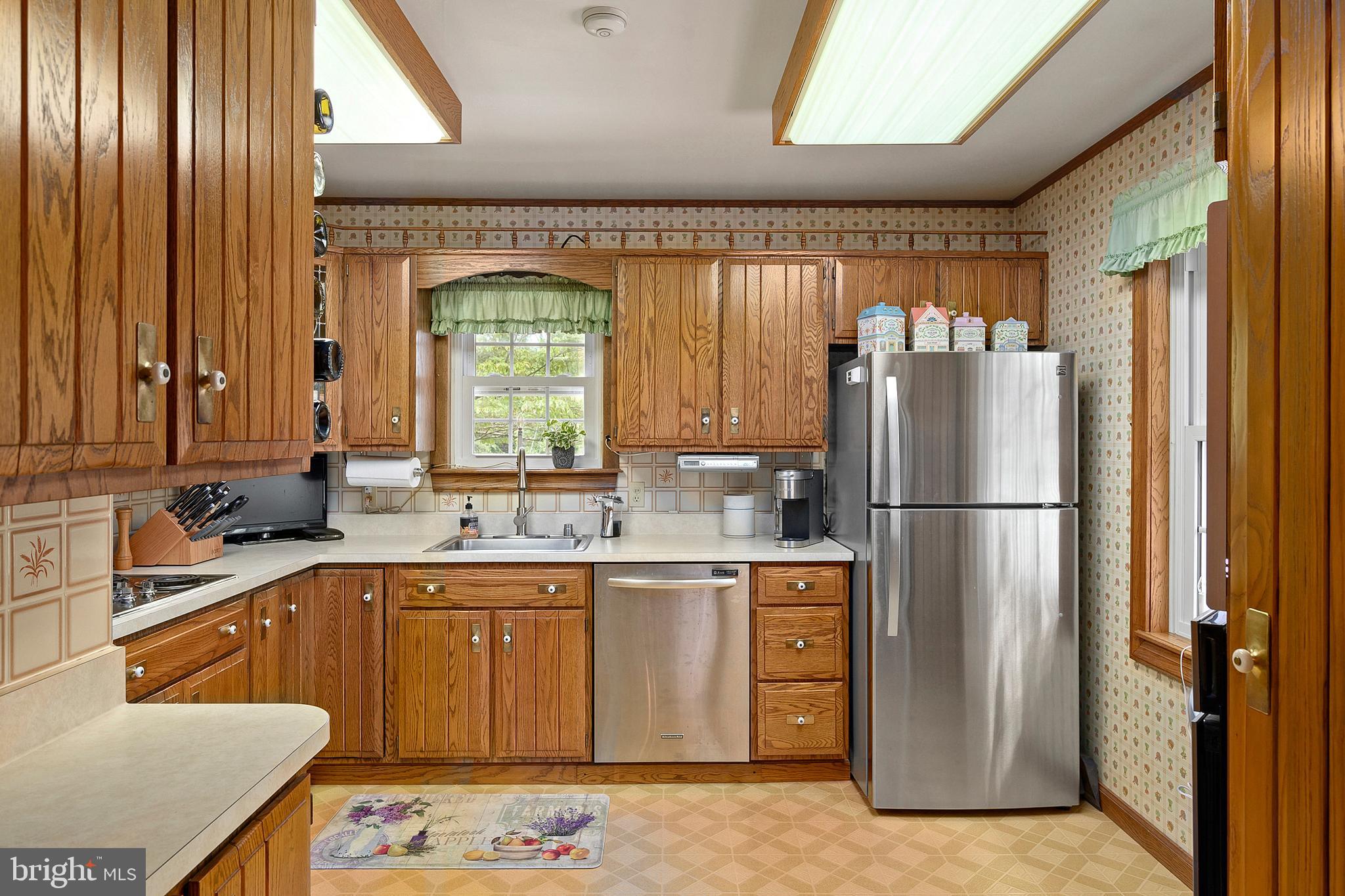 294 Riverside Drive Pasadena, MD 21122 - Photo 22 of 66 Kitchen