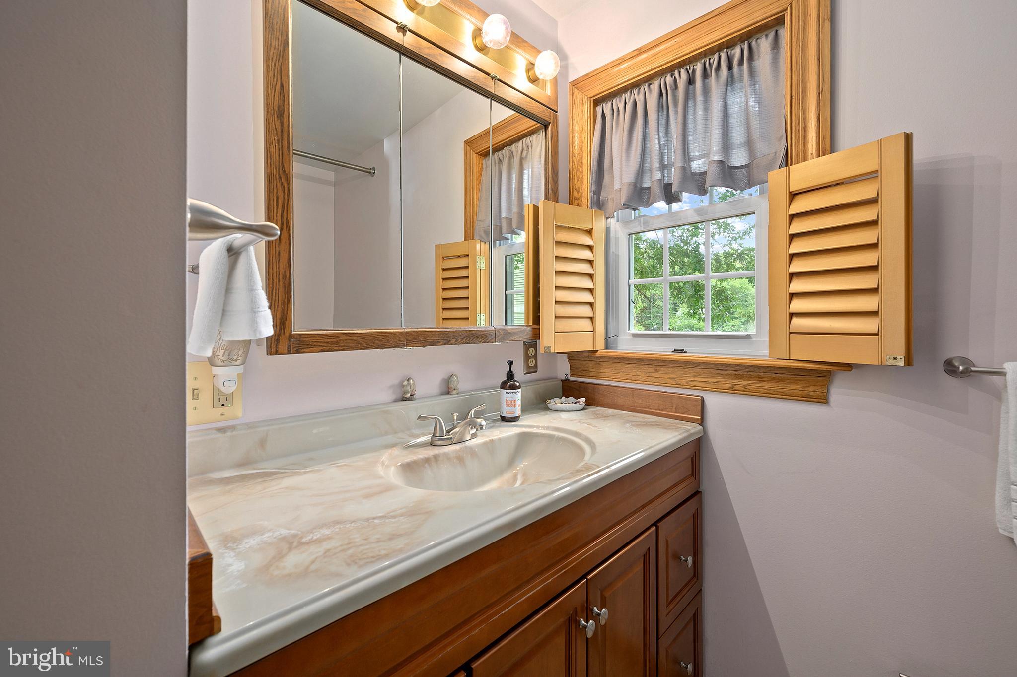 294 Riverside Drive Pasadena, MD 21122 - Photo 43 of 66 Bathroom 2 (alt view)