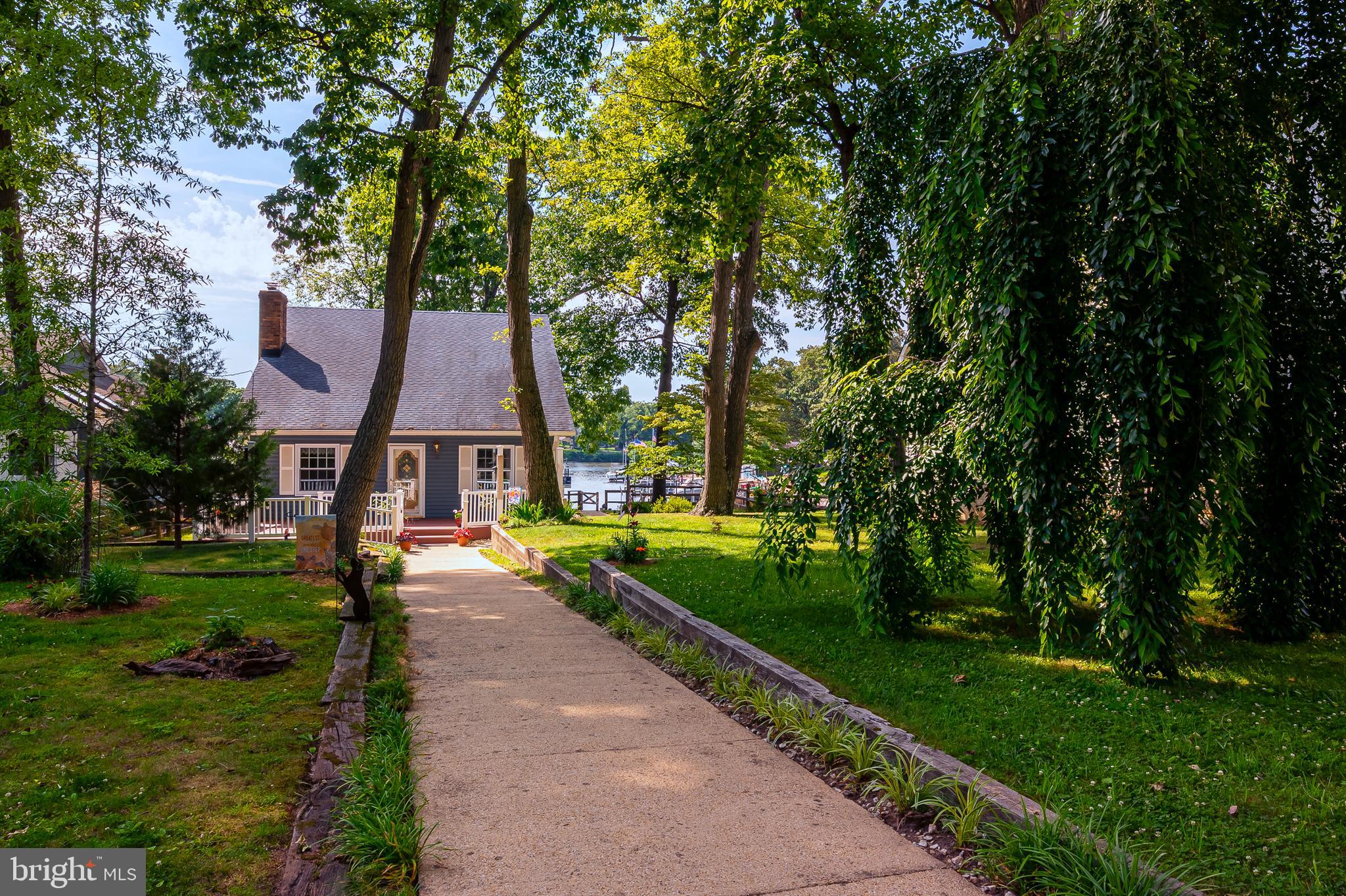 294 Riverside Drive Pasadena, MD 21122 - Photo 10 of 66 Walkway to House