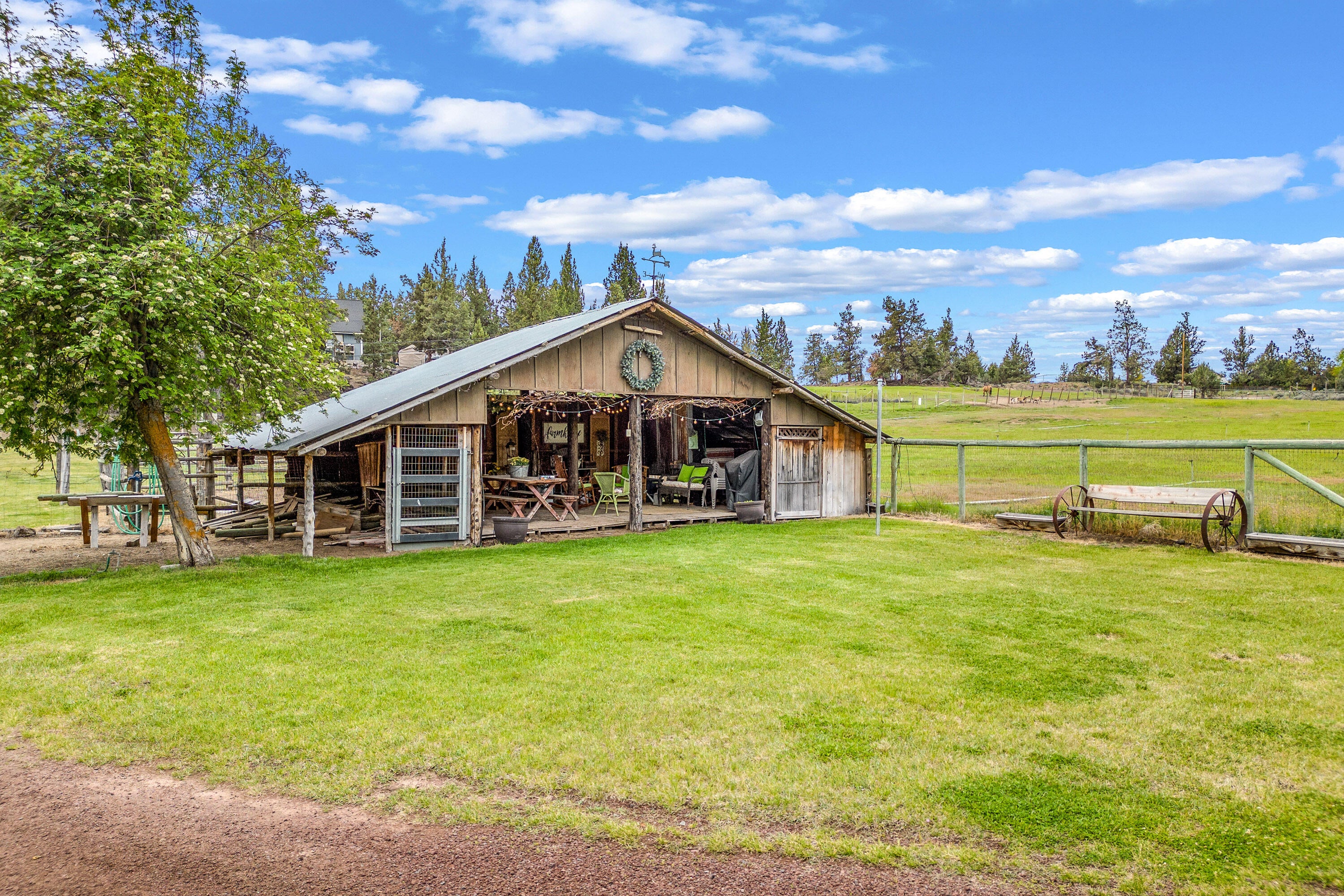 62760 Dixon Loop Bend, OR 97701 - Photo 38 of 69 36 haybarn
