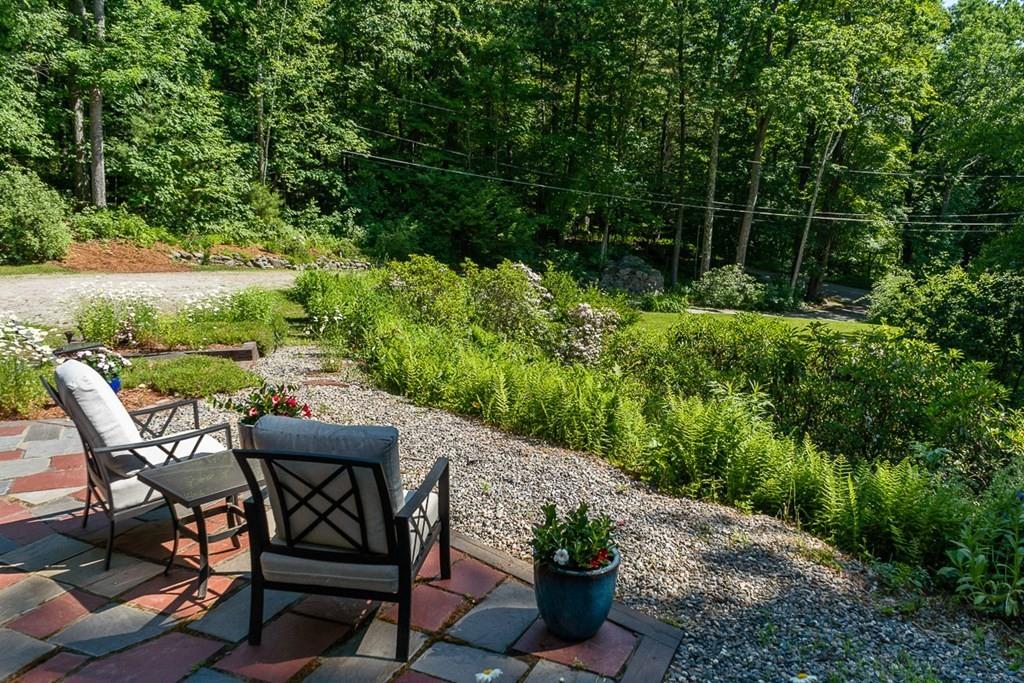 31 Mt Jefferson Road Hubbardston, MA 01452 - Photo 4 of 42 Gallery Image 4