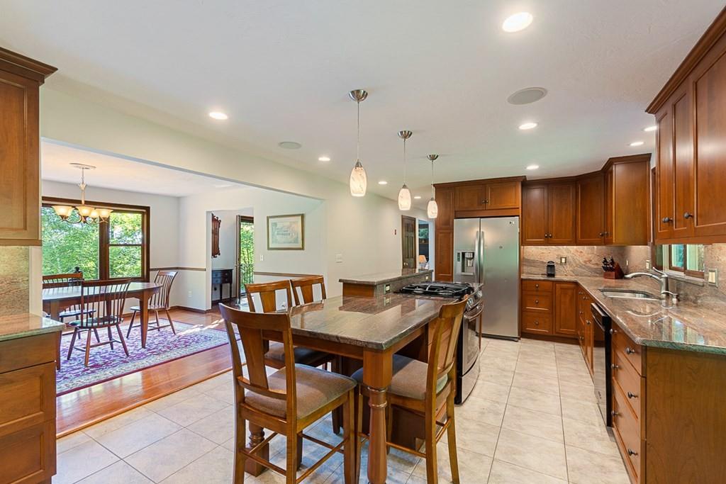 31 Mt Jefferson Road Hubbardston, MA 01452 - Photo 9 of 42 Gallery Image 9