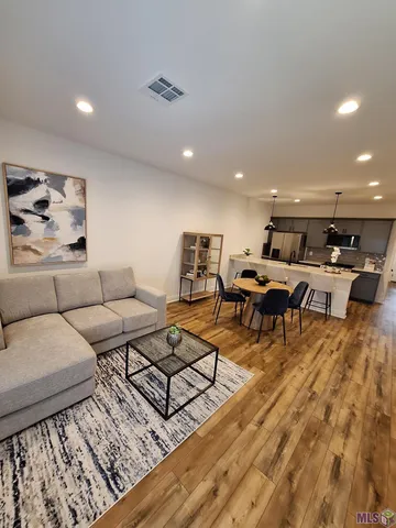 $2,154 | 8001 Pine Valley Drive, Baton Rouge, LA 70817