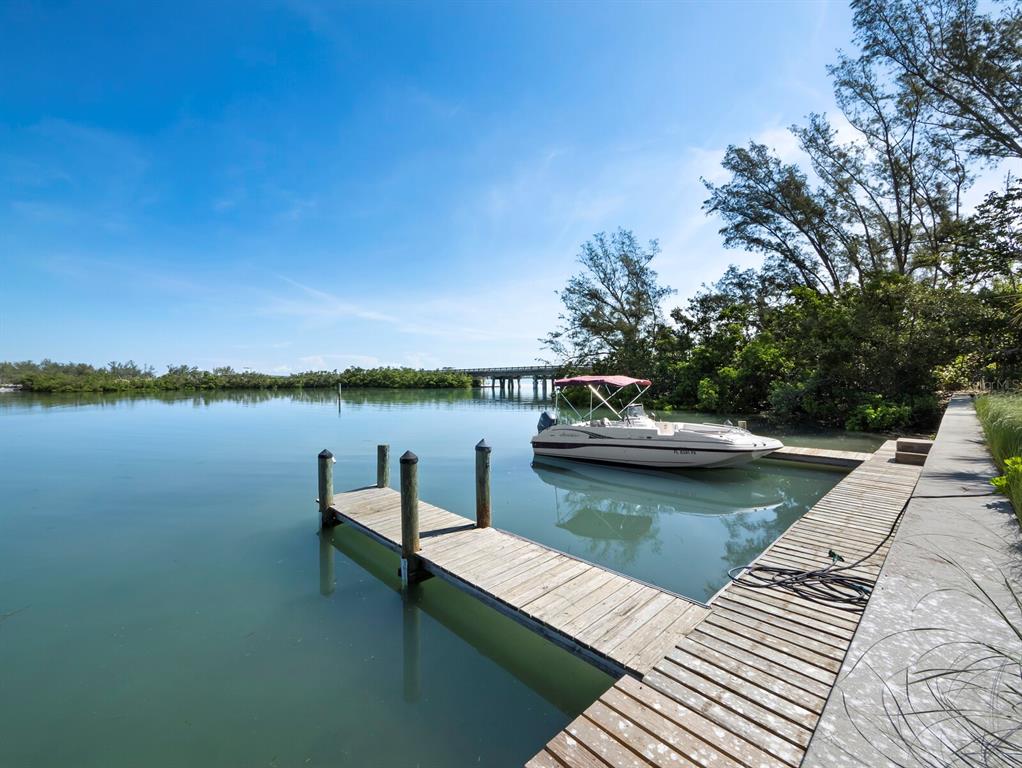 490 North Shore Road, Unit 6 Longboat Key, FL 34228 - Photo 51 of 67