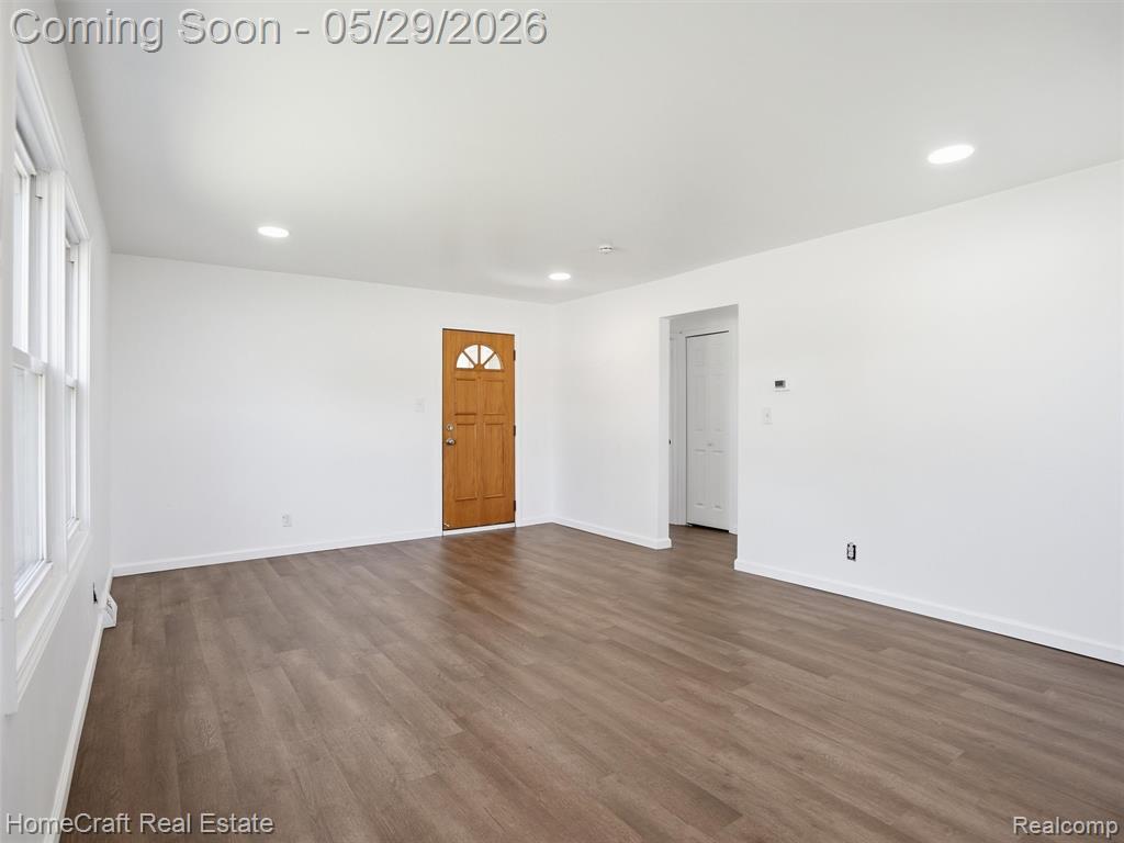 31245 Beverly Road Romulus, MI 48174 - Photo 4 of 24