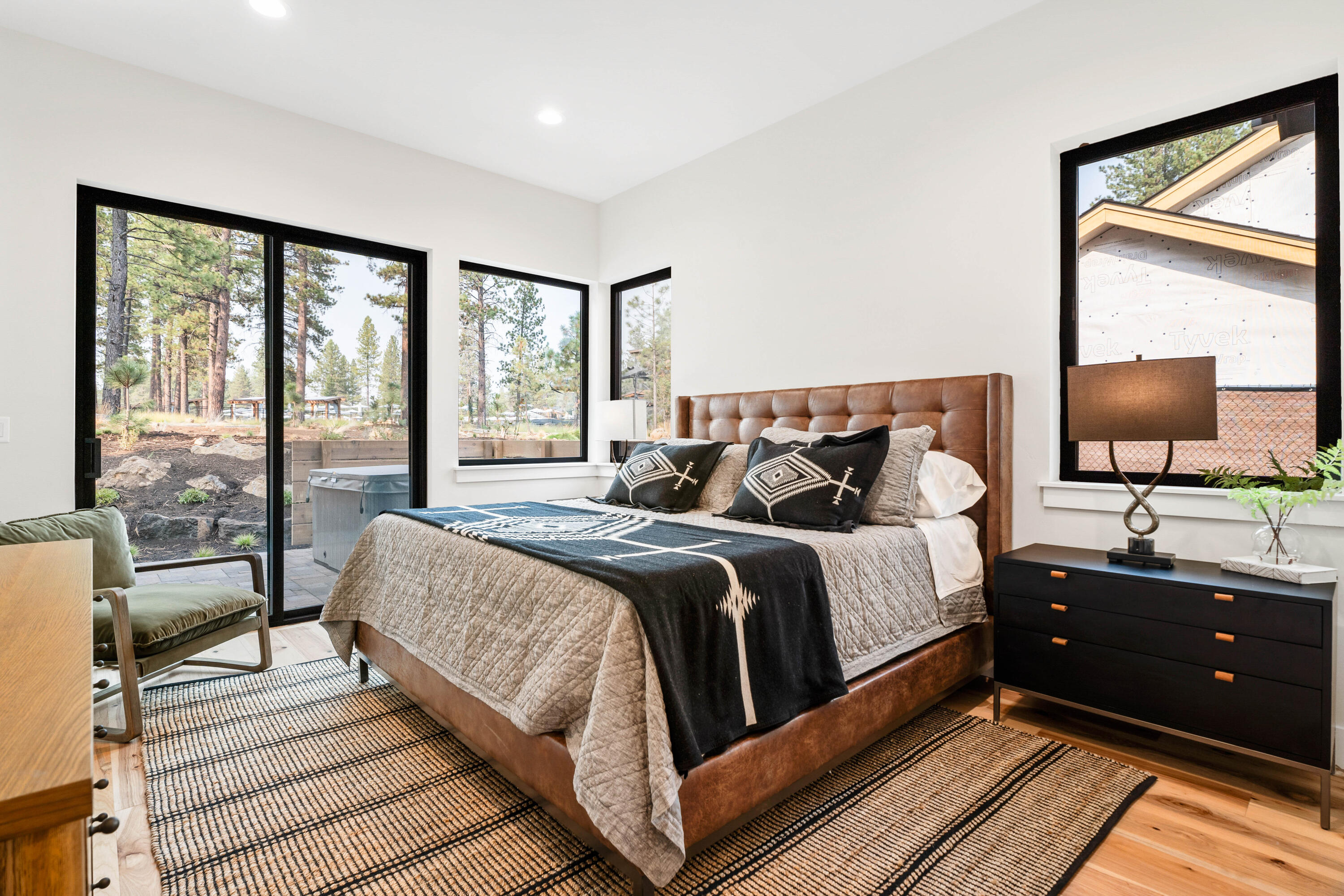 18184 Forestbrook Loop, Unit 7 Bend, OR 97707 - Photo 10 of 53 Primary Bedroom