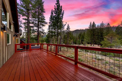 $1,299,000 | 2810 St Nick Way, South Lake Tahoe, CA 96150
