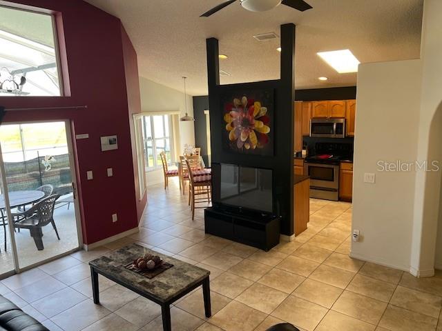2533 Oneida Loop Kissimmee, FL 34747 - Photo 13 of 73 Gallery Image 13