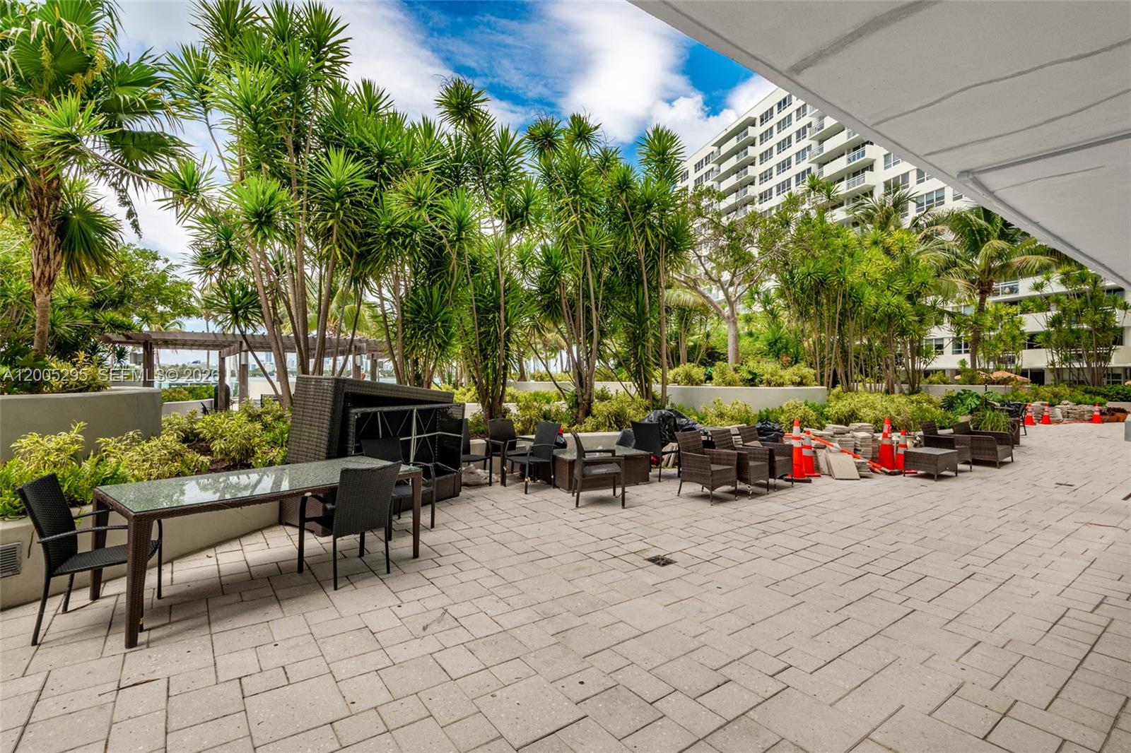 1500 Bay Road, Unit 116S Miami Beach, FL 33139 - Photo 29 of 32