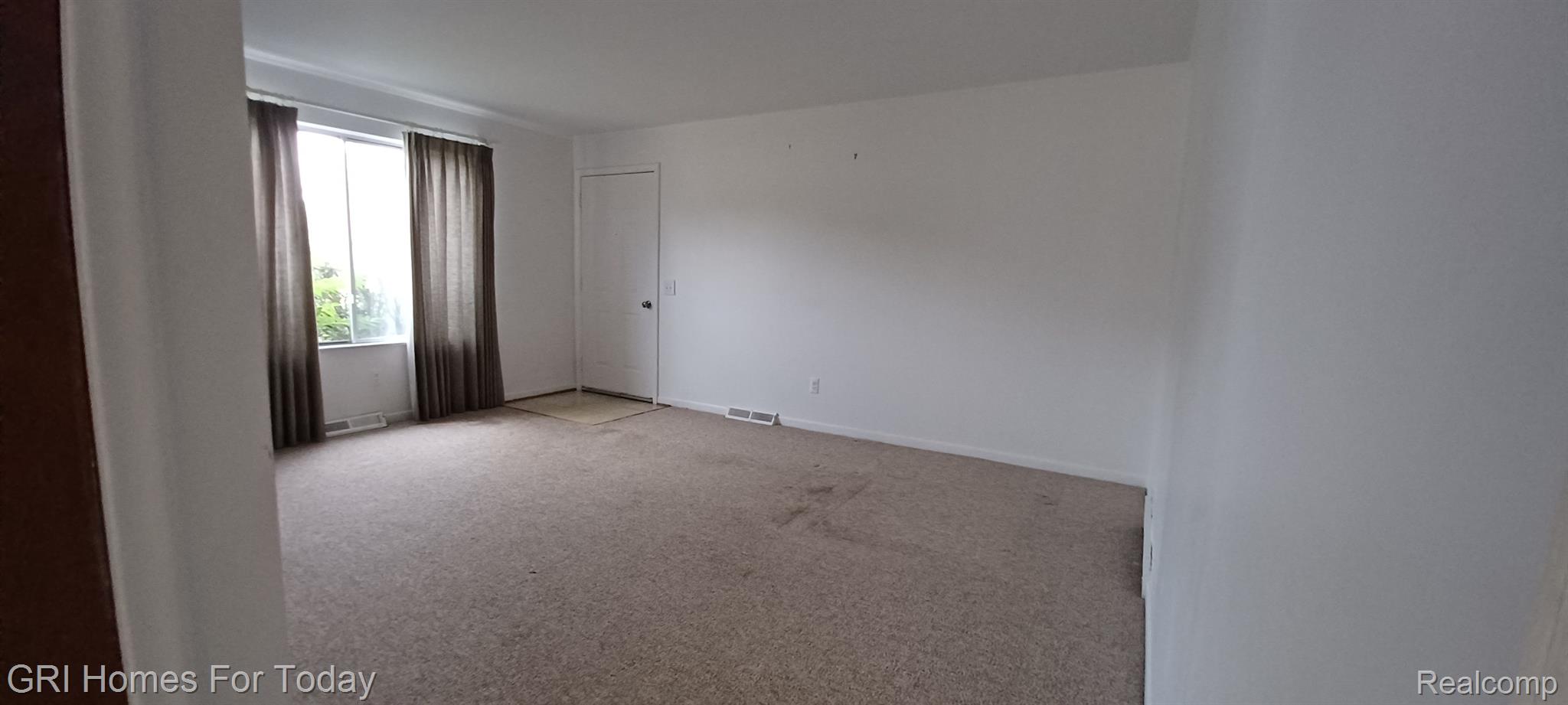 2657 Benstein Road Commerce Township, MI 48382 - Photo 6 of 11 Gallery Image 6