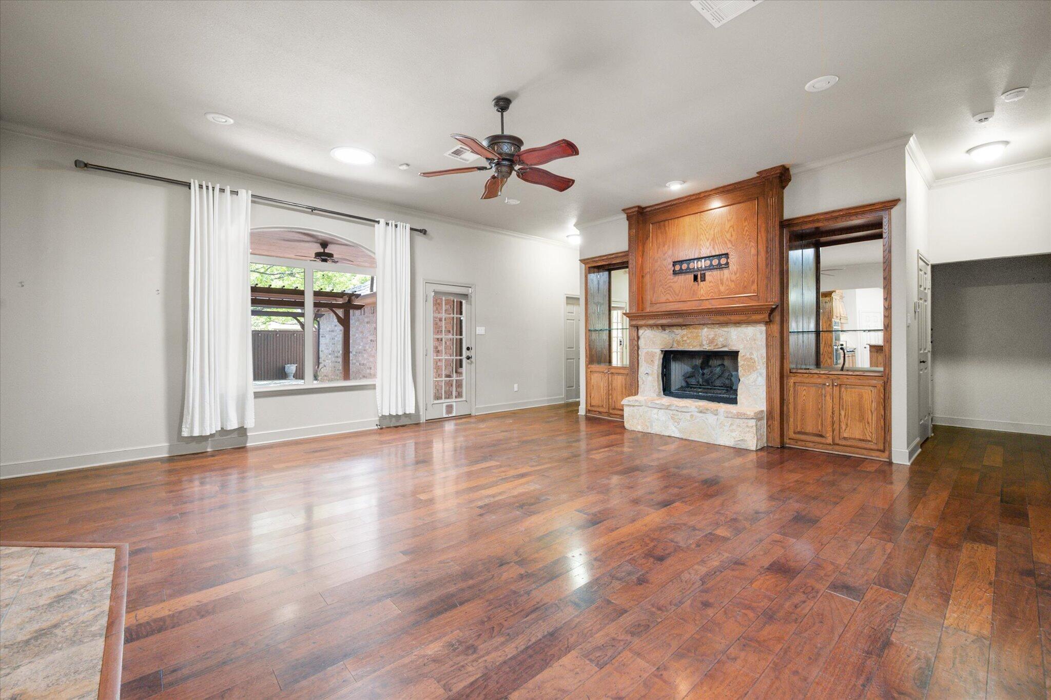6001 88th Street Lubbock, TX 79424 - Photo 4 of 41 22-6001 88th St3557