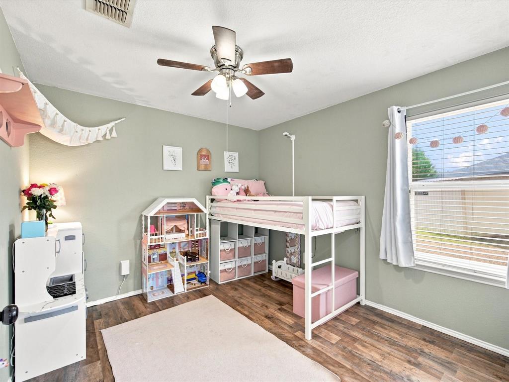 233 Kingsway Court Rhome, TX 76078 - Photo 12 of 19 Gallery Image 12