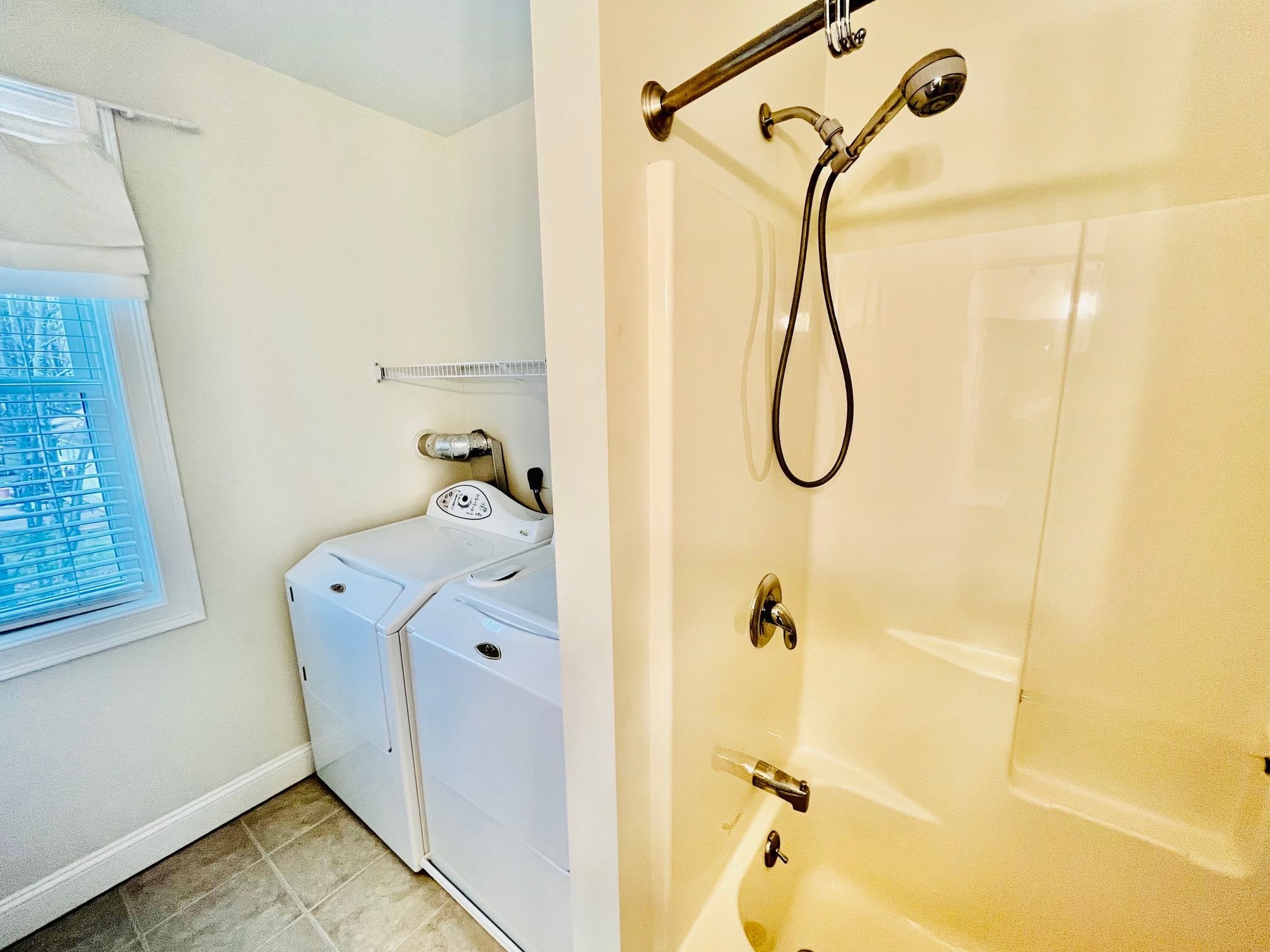 124 Blacksnake Road Seabrook, NH 03874 - Photo 20 of 31