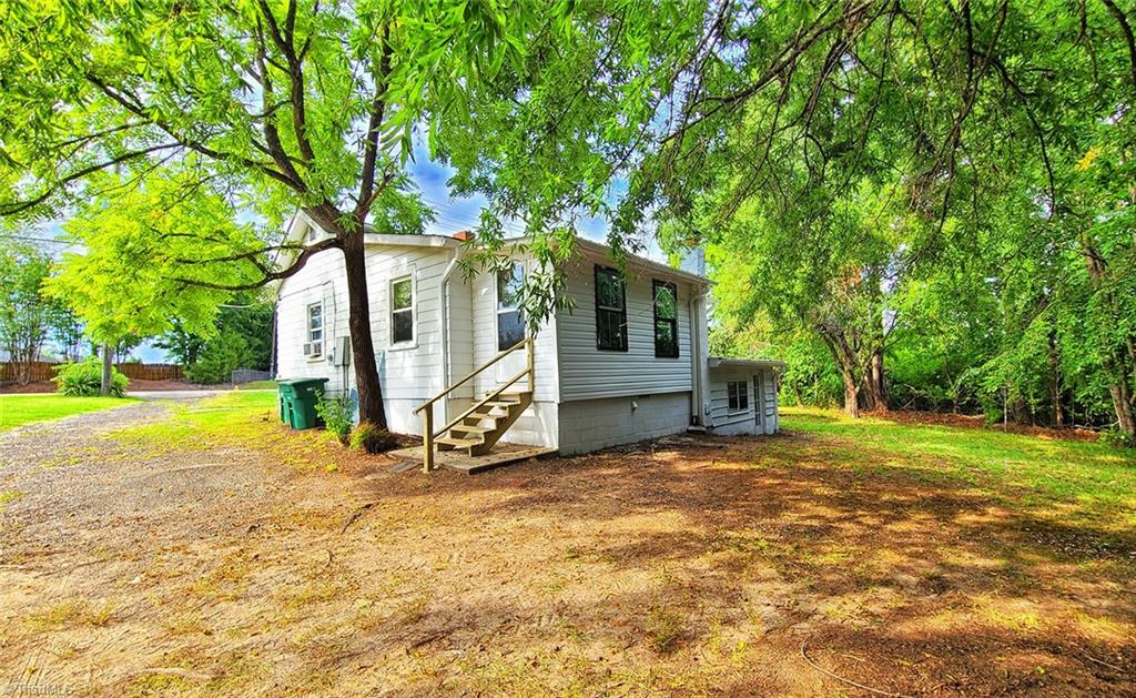3411 Harper Road Clemmons, NC 27012 - Photo 3 of 39 Gallery Image 3