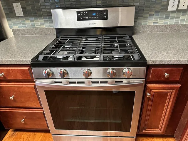 a close view of stove top oven