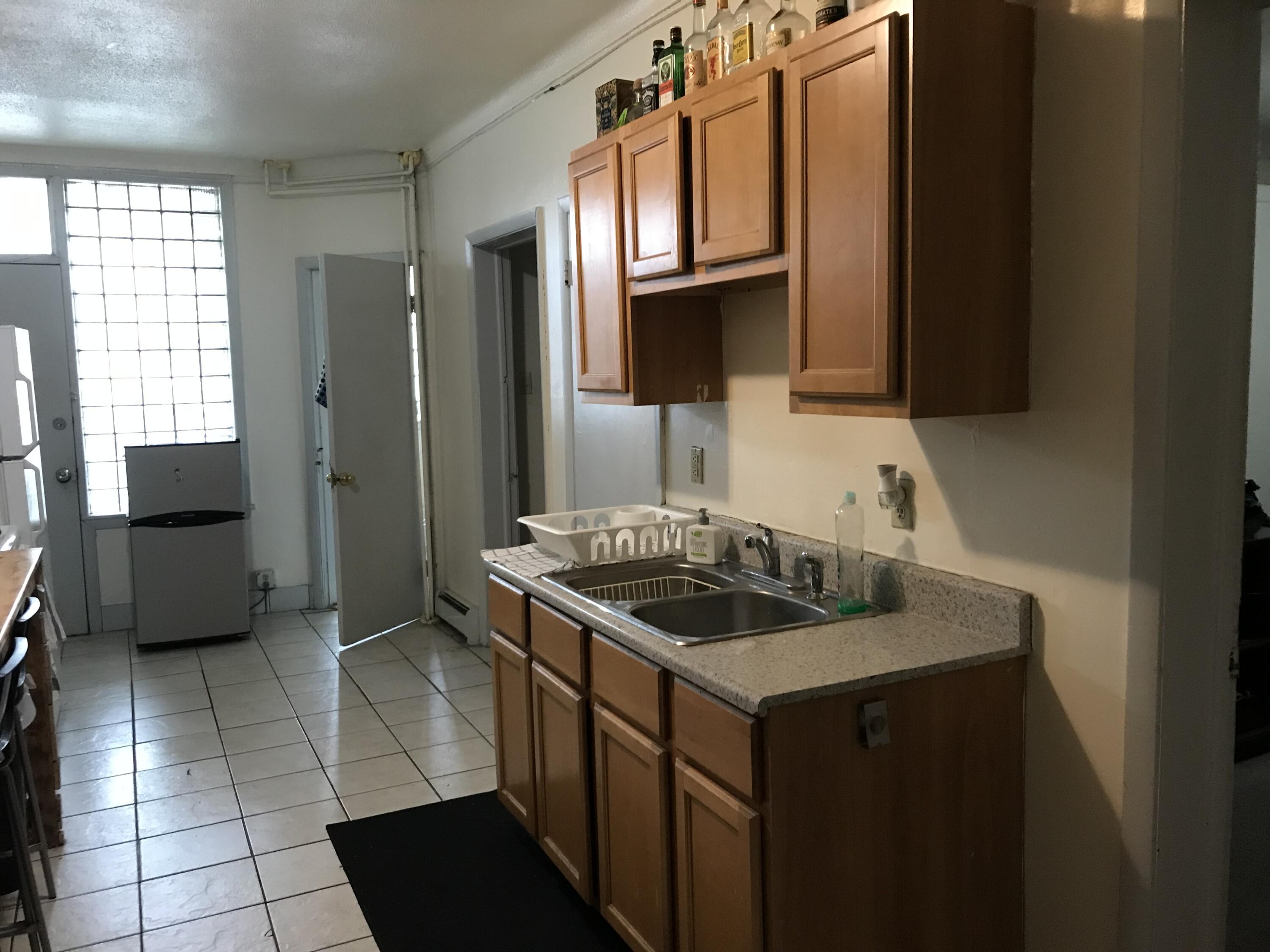 1307 North Milwaukee Street Milwaukee, WI 53202 - Photo 3 of 4 Kitchen