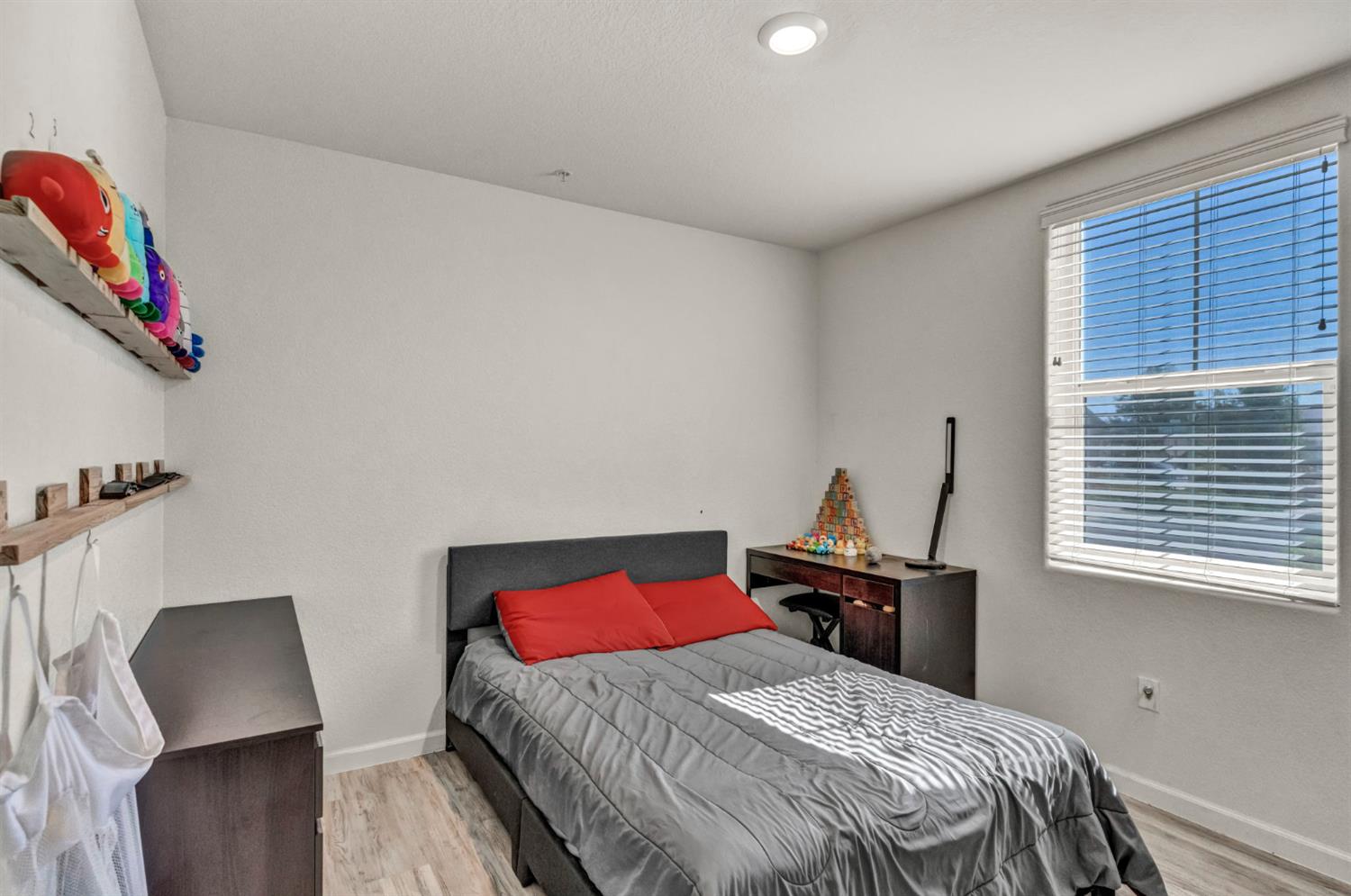 3790 Purple Martin Road Olivehurst, CA 95961 - Photo 17 of 32