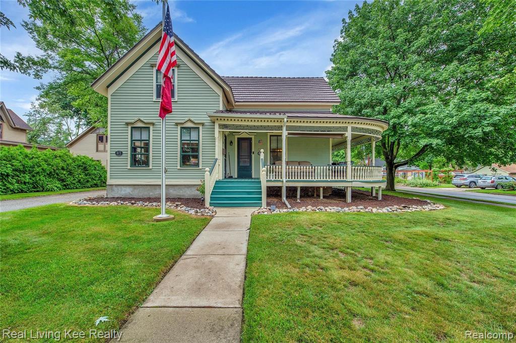 196 Pleasant Street Romeo, MI 48065 - Photo 1 of 35