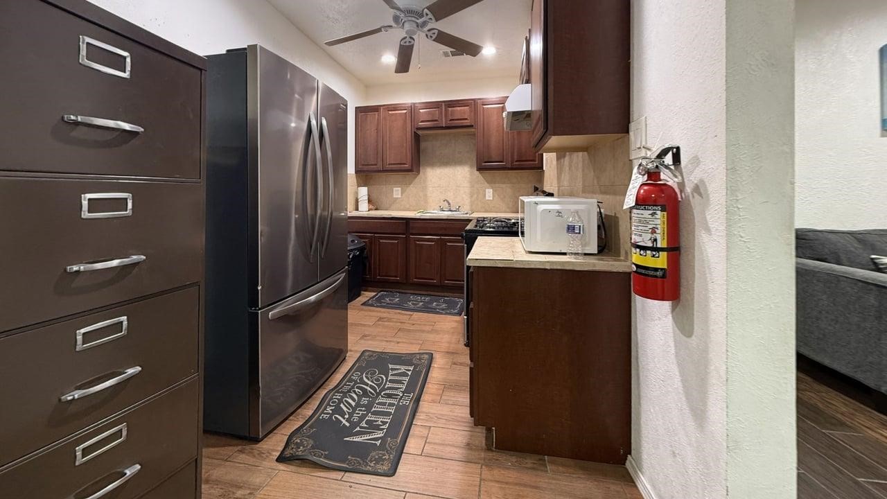 7901 Record Street Houston, TX 77028 - Photo 3 of 17