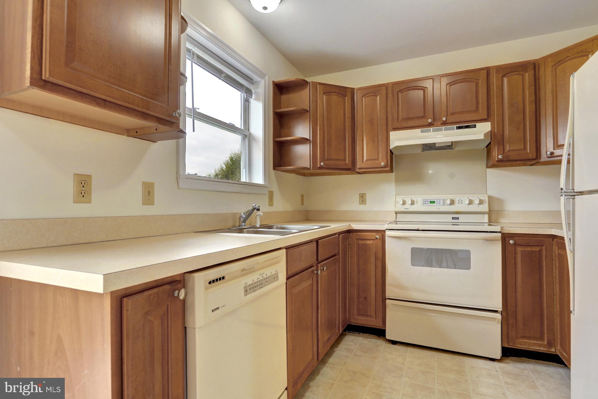 713 East Christine Road Nottingham, PA 19362 - Photo 3 of 34
