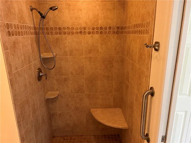 $299,900 | 607 Crestview Lane, New Kensington, PA 15068