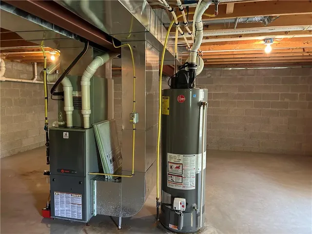 $299,900 | 607 Crestview Lane, New Kensington, PA 15068