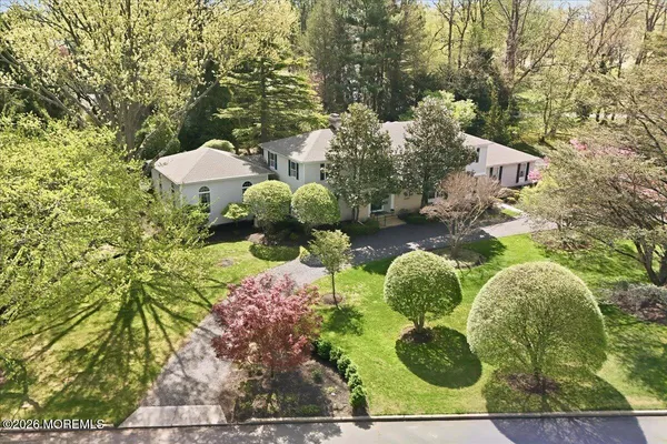 $2,395,000 | 11 Woodside Drive, Rumson, NJ 07760