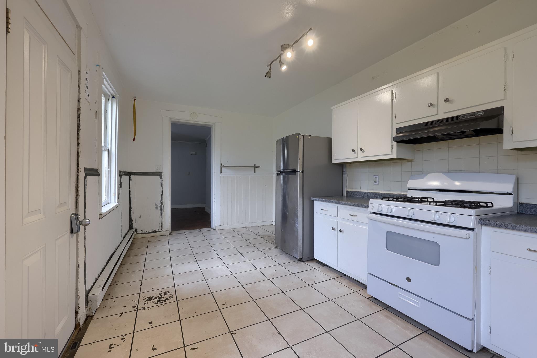 736 High Street Lancaster, PA 17603 - Photo 11 of 20