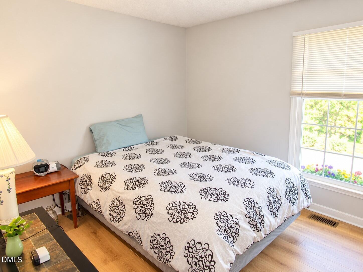 1565 Spring Valley Lake Road Henderson, NC 27537 - Photo 17 of 37 Guest bedroom