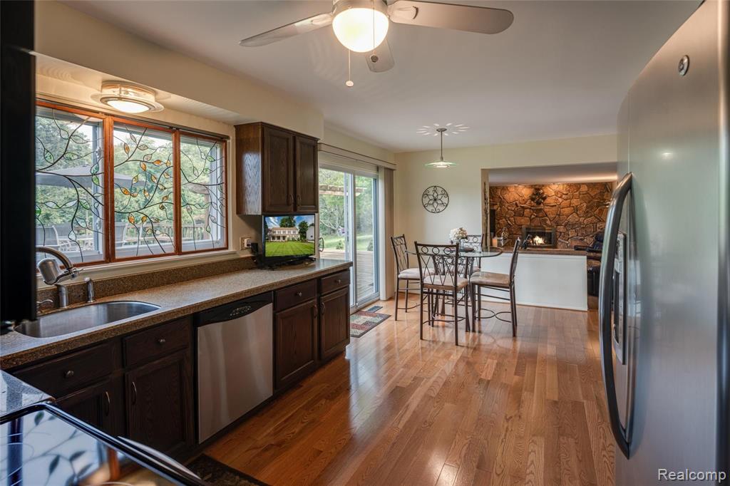 1354 North Fairview Lane Rochester Hills, MI 48306 - Photo 14 of 70